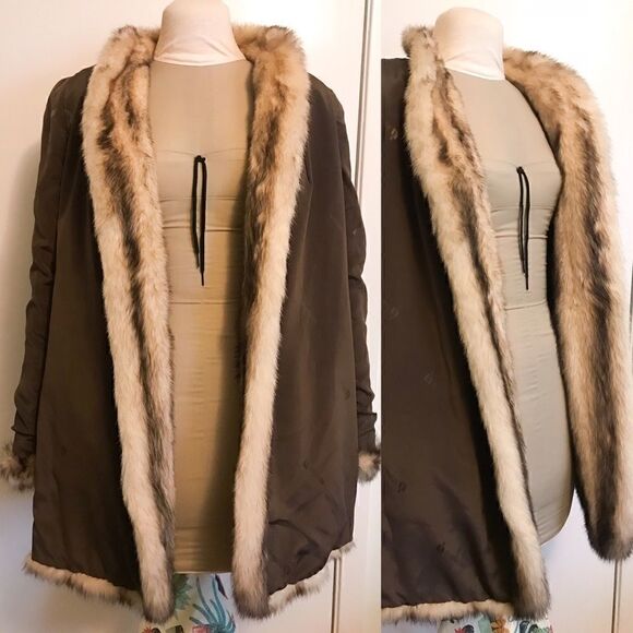 Neiman Marcus Sorbara Fitch Fur Coat - Picture 8 of 9